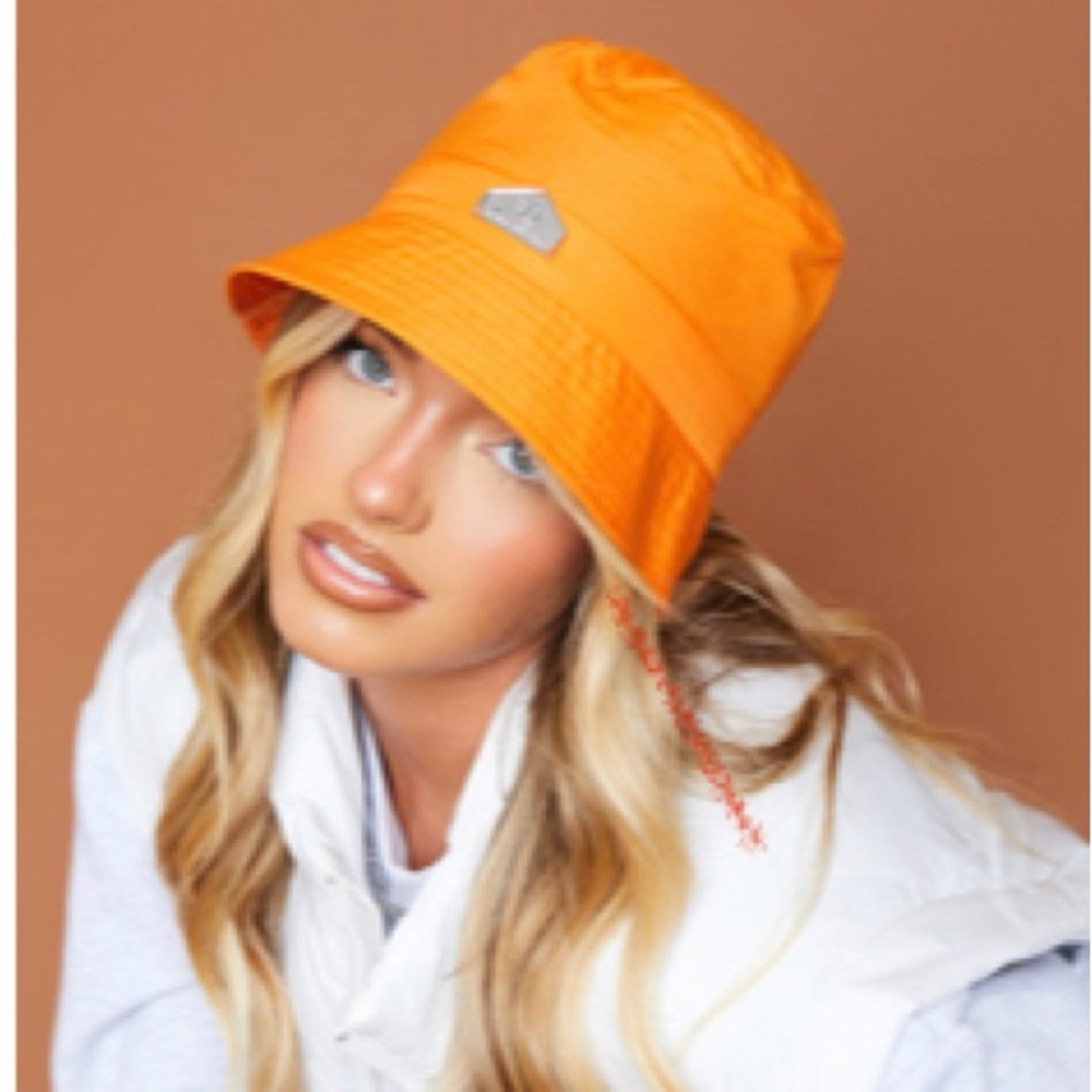 PrettyLittleThing Silver detail Orange Bucket Hat